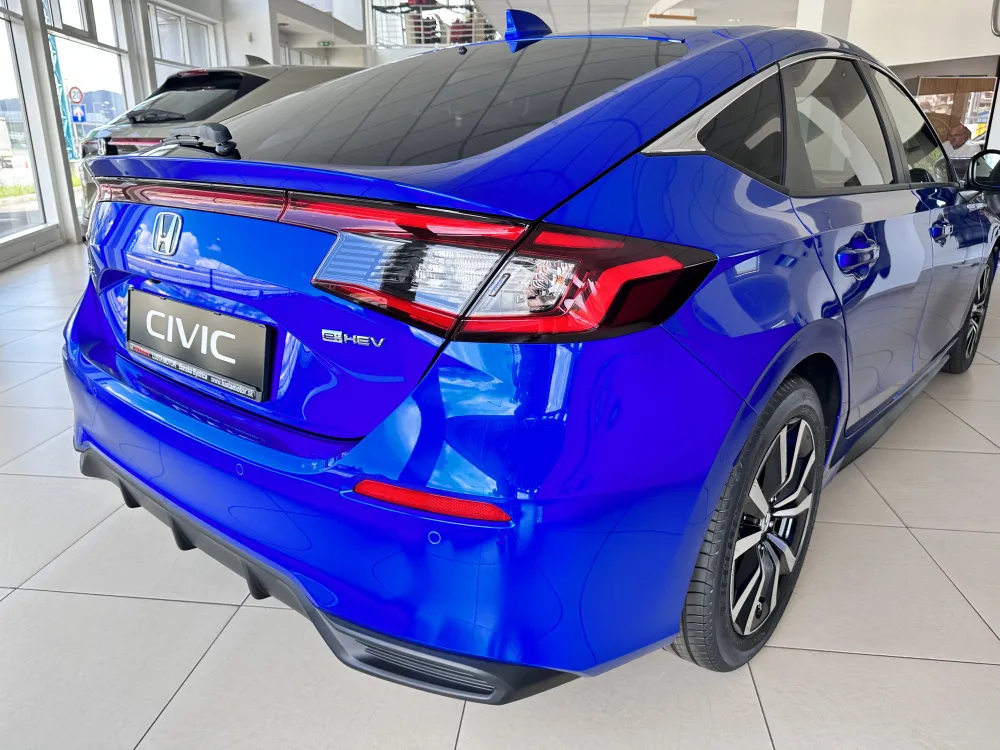 CIVIC 2.0 i-MMD e:HEV HYBRID. Výbava ELEGANCE. IHNEĎ K ODBERU! - fotografia 5