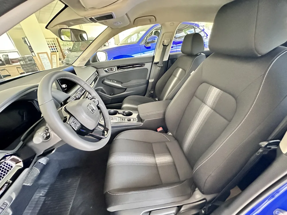 CIVIC 2.0 i-MMD e:HEV HYBRID. Výbava ELEGANCE. IHNEĎ K ODBERU! - fotografia 11